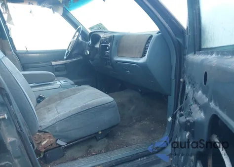 1995 Ford Explorer из США, поврежденный, VIN 1FMDU32X3SUA82850